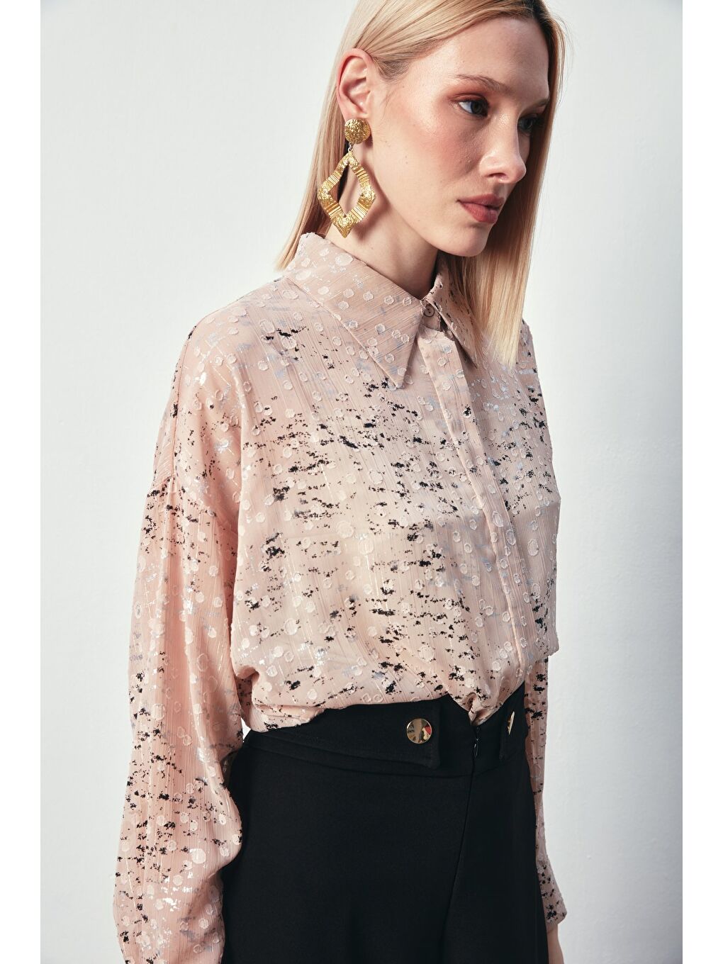 Pembe Varaklı Geniş Gömlek - Pudra-Gümüş-2