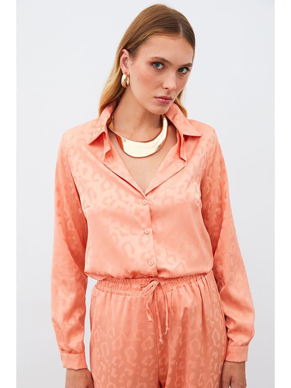 Pembe Desenli Saten Gömlek - Somon-2