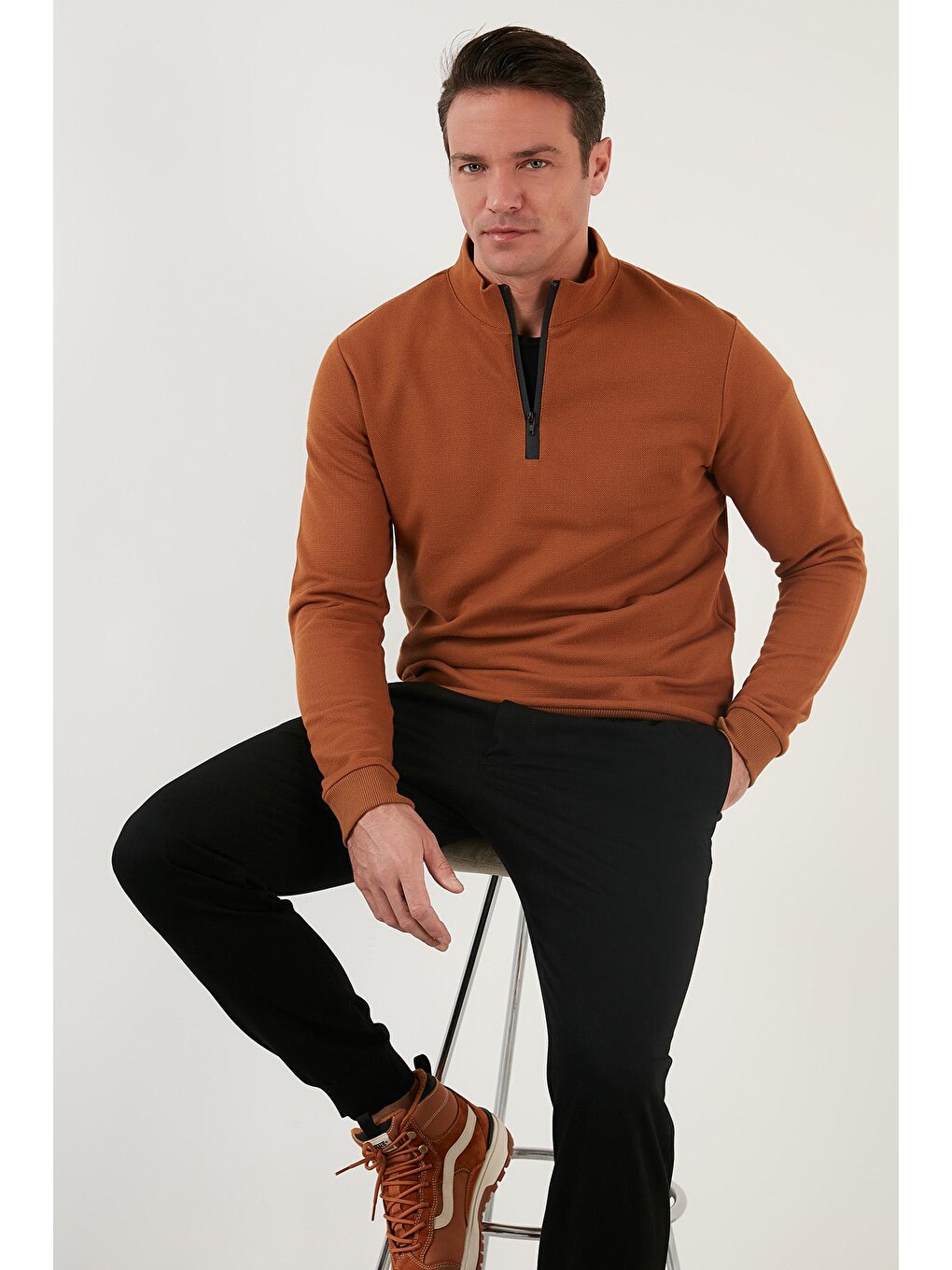 Kahverengi Pamuklu Slim Fit Yarım Fermuarlı Dik Yaka Sweat 5905400