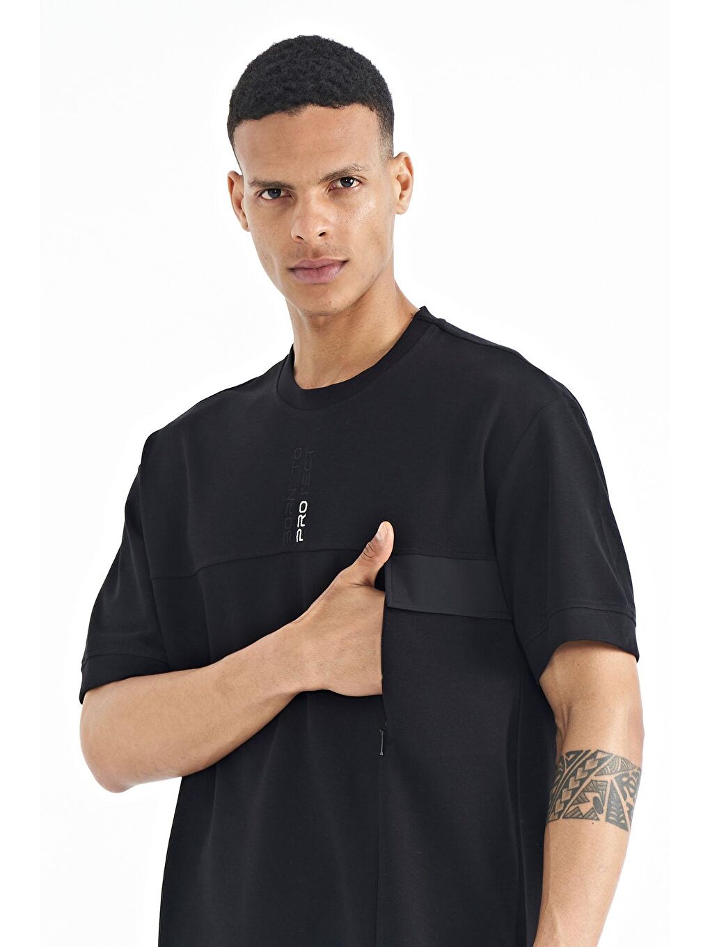 Siyah Gizli Cep Detaylı Baskılı Oversize Erkek Tişört - 88244-2