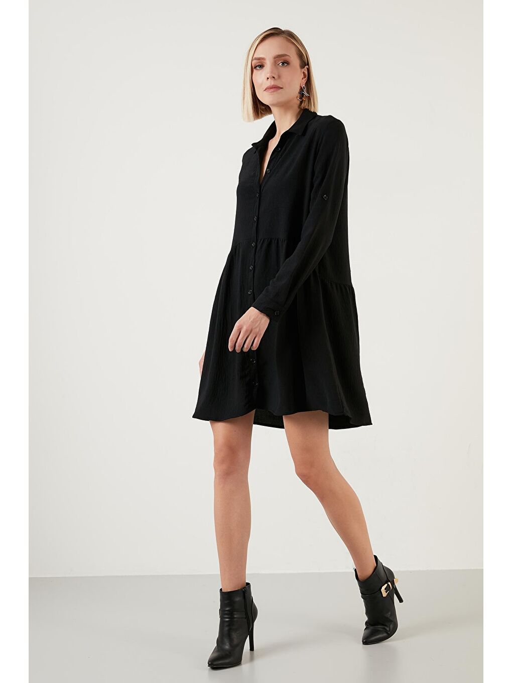 Siyah Rahat Kesim Uzun Kollu Gömlek Elbise 6051113-1