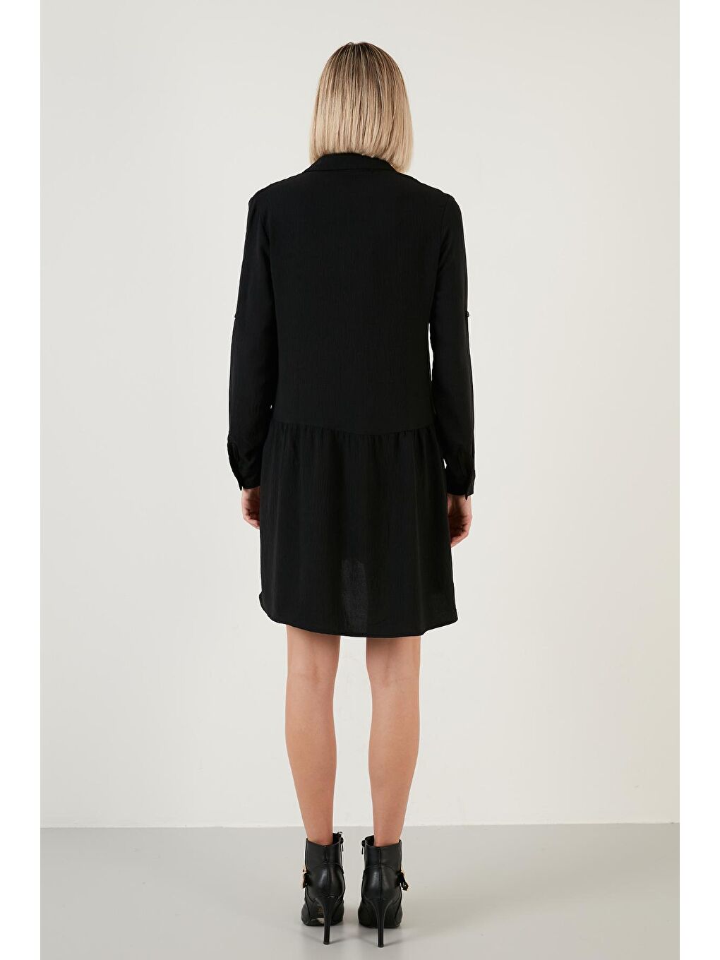 Siyah Rahat Kesim Uzun Kollu Gömlek Elbise 6051113-4