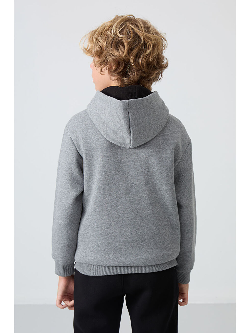 Gri Melanj Pamuklu Kalın İçi Tüylü Yumuşak Dokulu Standart Fit Baskılı Erkek Çocuk Sweatshirt - 112-8