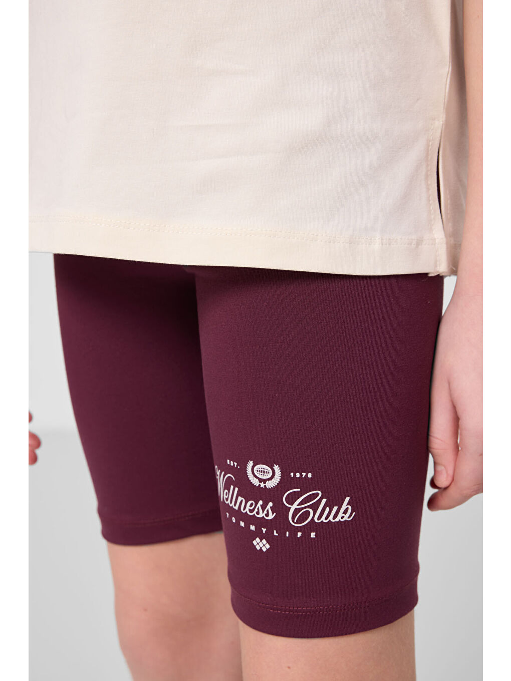 Ekru-Bordo Pamuklu O Yaka Standart Fit Baskılı Kız Çocuk Tayt Takım - 75190-3