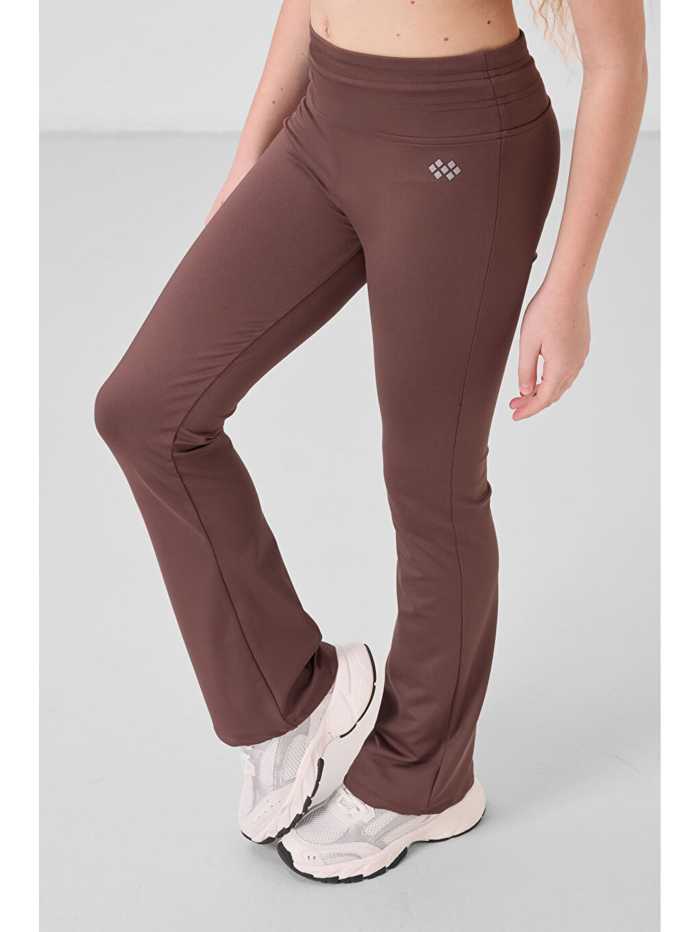 Kahverengi Esnek Standart Fit Basic Performans İspanyol Paça Kız Çocuk Tayt - 75193-2