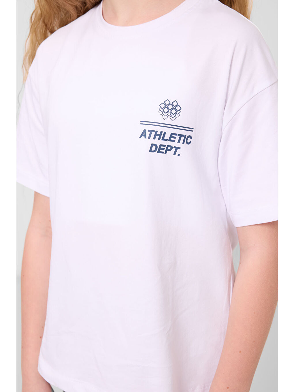 Beyaz Pamuklu O Yaka Oversize Fit Baskılı Kız Çocuk T-Shirt - 75178-3