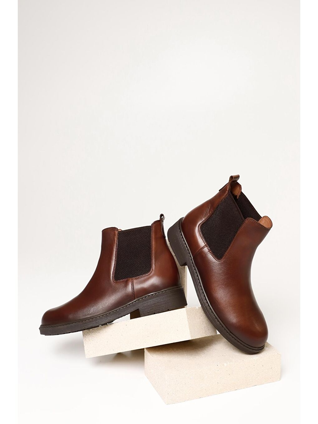 Kahverengi TABA-KAHVERENGİ  Hakiki Deri Yuvarlak Burun Kauçuk Taban Topuklu Lastikli Kadın Günlük Chelsea Bot 4