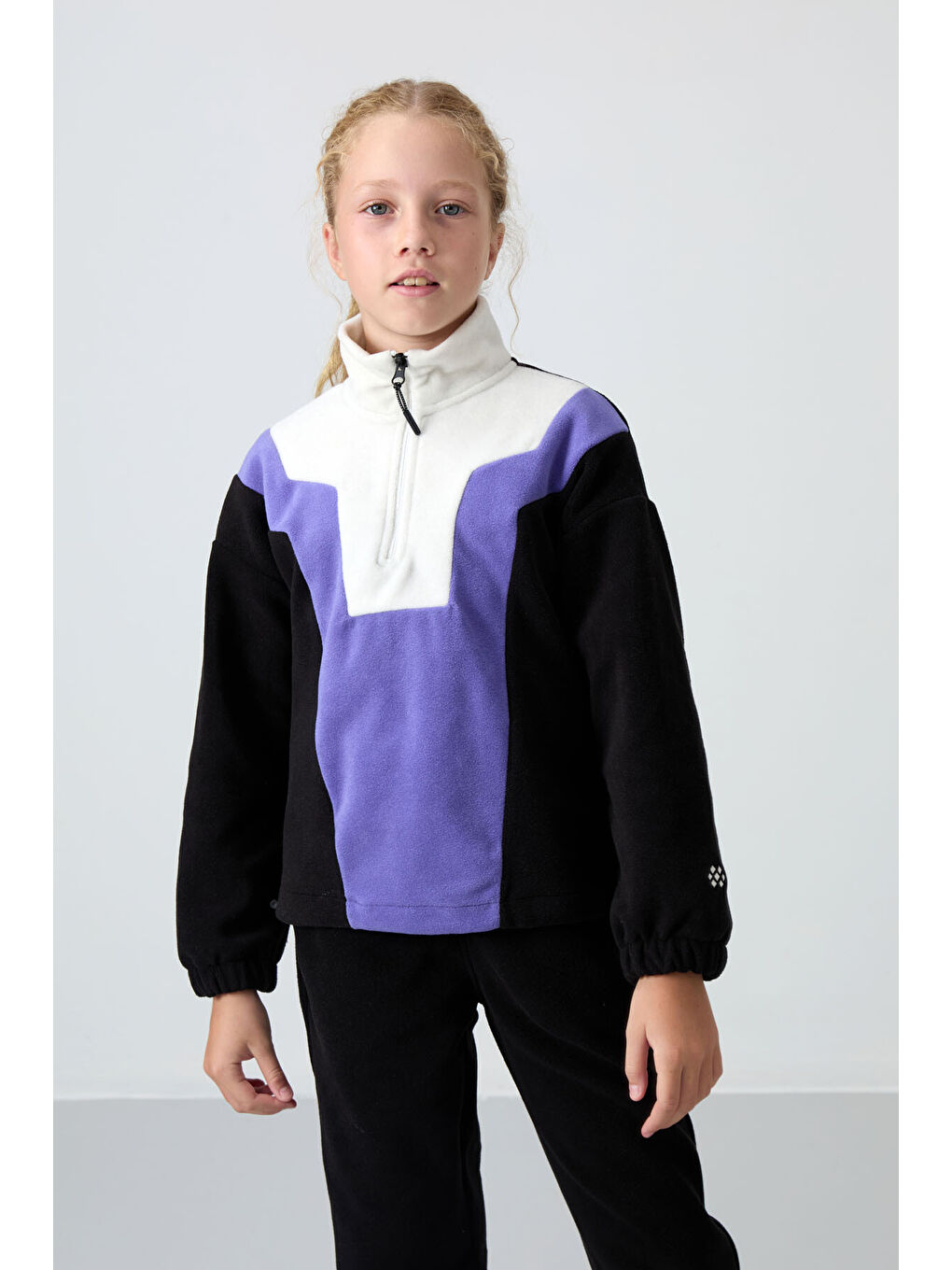 Siyah Kalın Yumuşak Dokulu Oversize Nakışlı Polar Kız Çocuk Sweatshirt - 75153-6