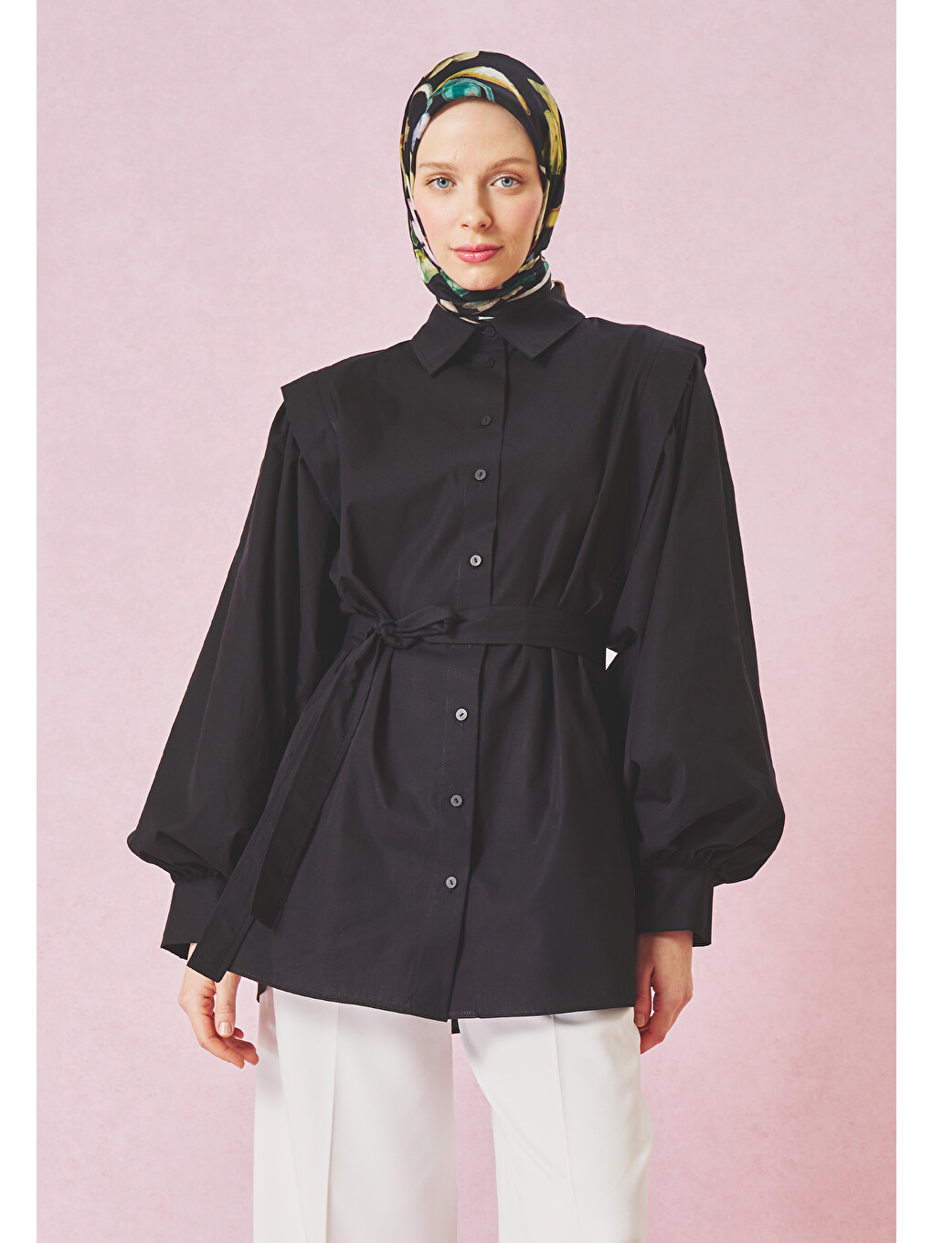 Siyah Love In Bloom Desen Floş Viskon Eşarp Deep Black-3