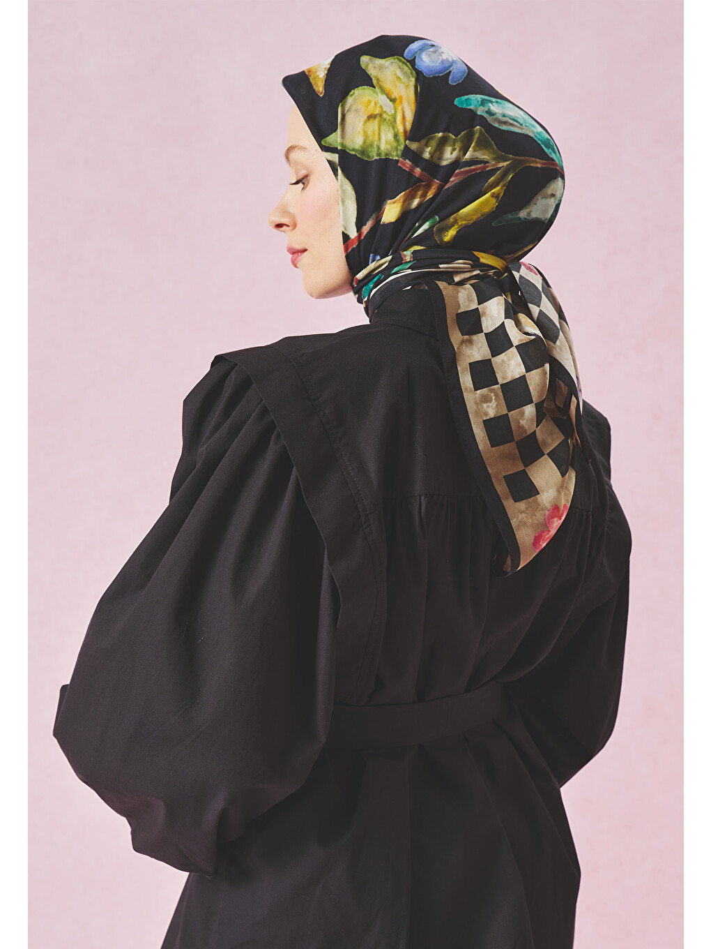 Siyah Love In Bloom Desen Floş Viskon Eşarp Deep Black-5