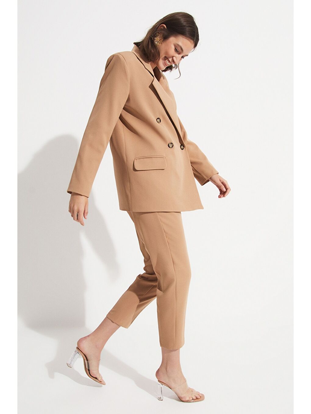 June Bej Düğme Detaylı Blazer Ceket