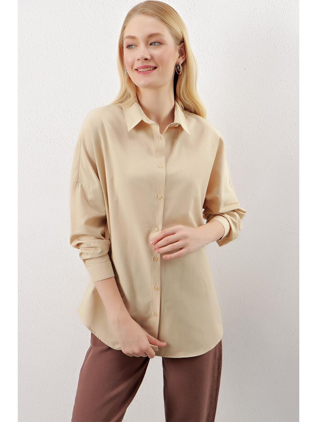 Bej Sade Düz Araboy Basic Oversize Gömlek