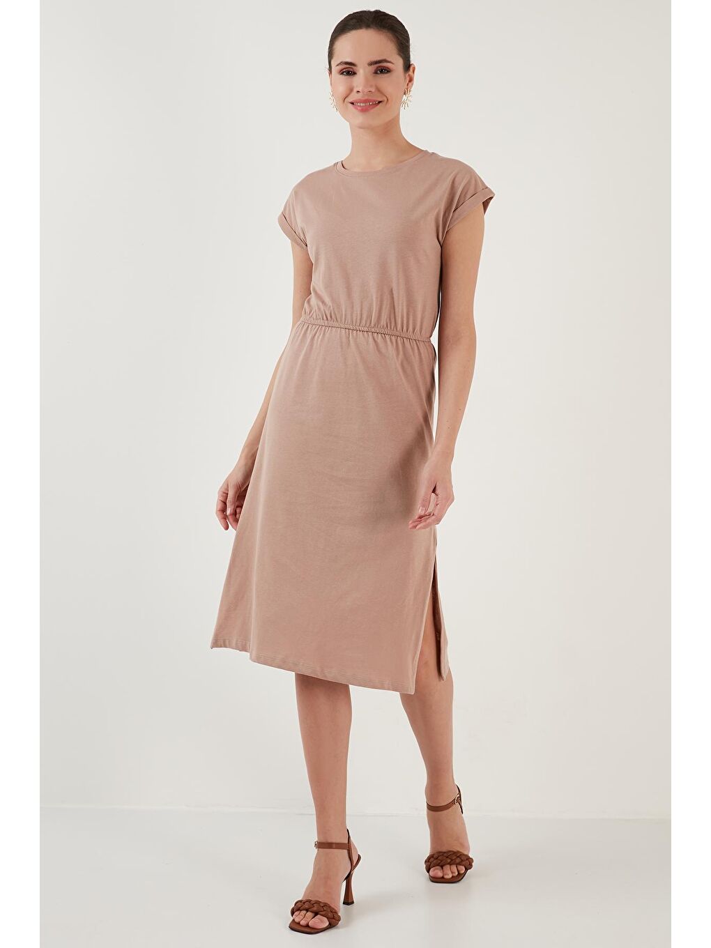 Kahverengi Pamuklu Kısa Kollu Çift Yırtmaçlı Midi Elbise 5864205-3