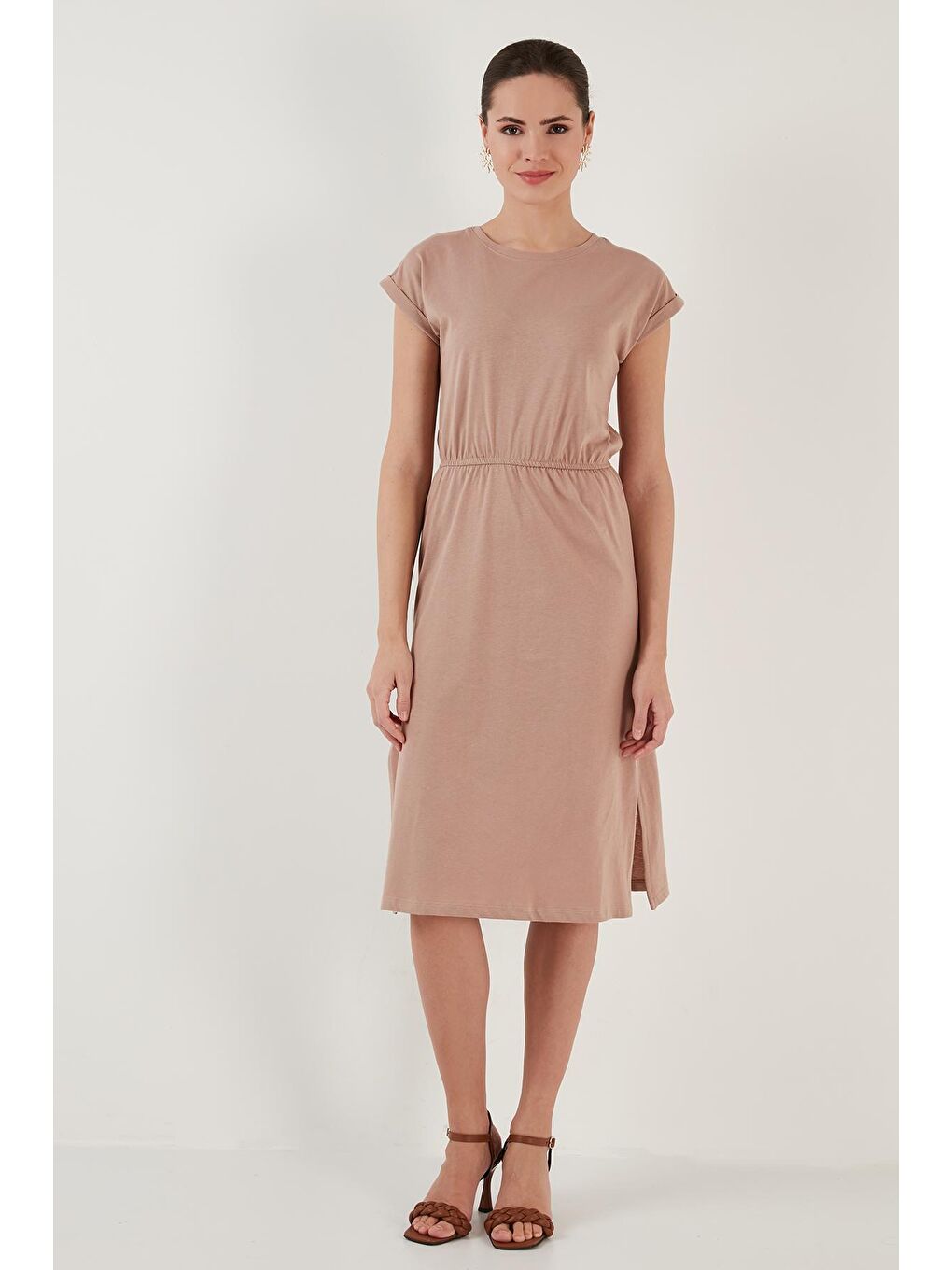 Kahverengi Pamuklu Kısa Kollu Çift Yırtmaçlı Midi Elbise 5864205-4
