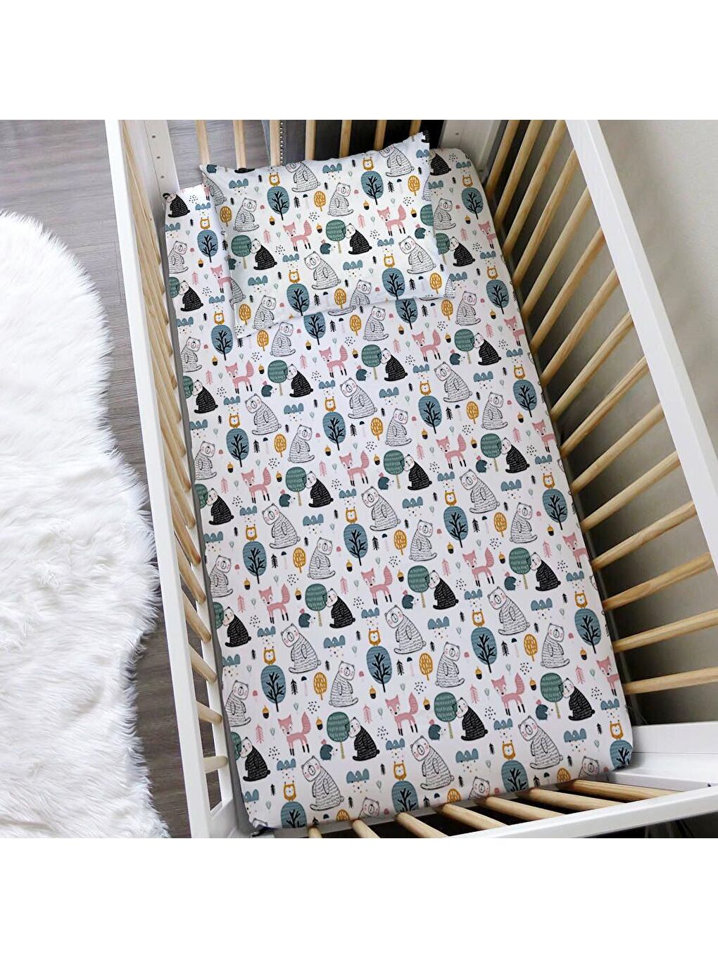 Karışık Hayvan Desen Baskılı Bebek Boy Lastikli Çarşaf Seti Beyaz  60x120 cm