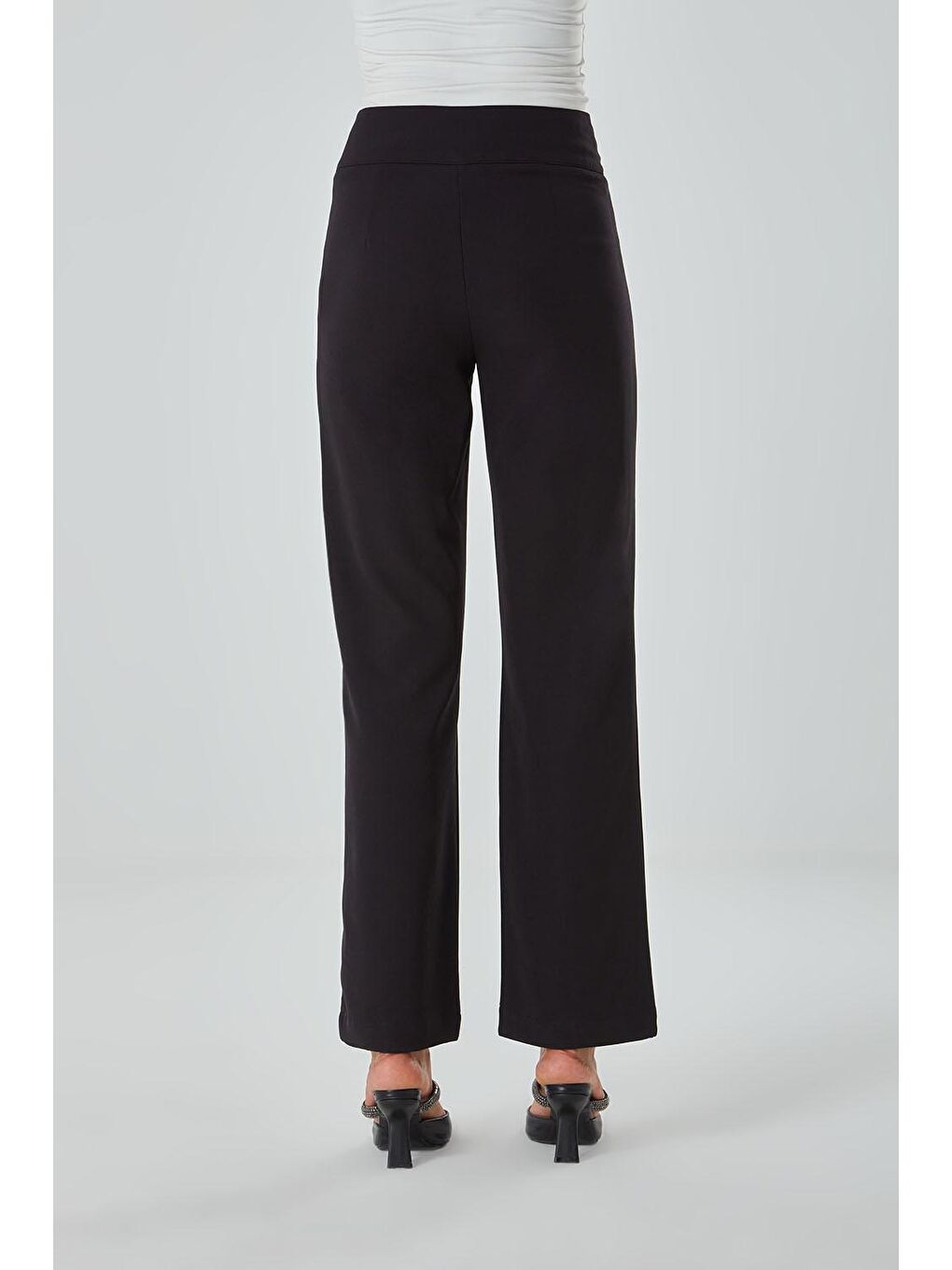 Fermuar Detaylı Siyah Pantolon-7