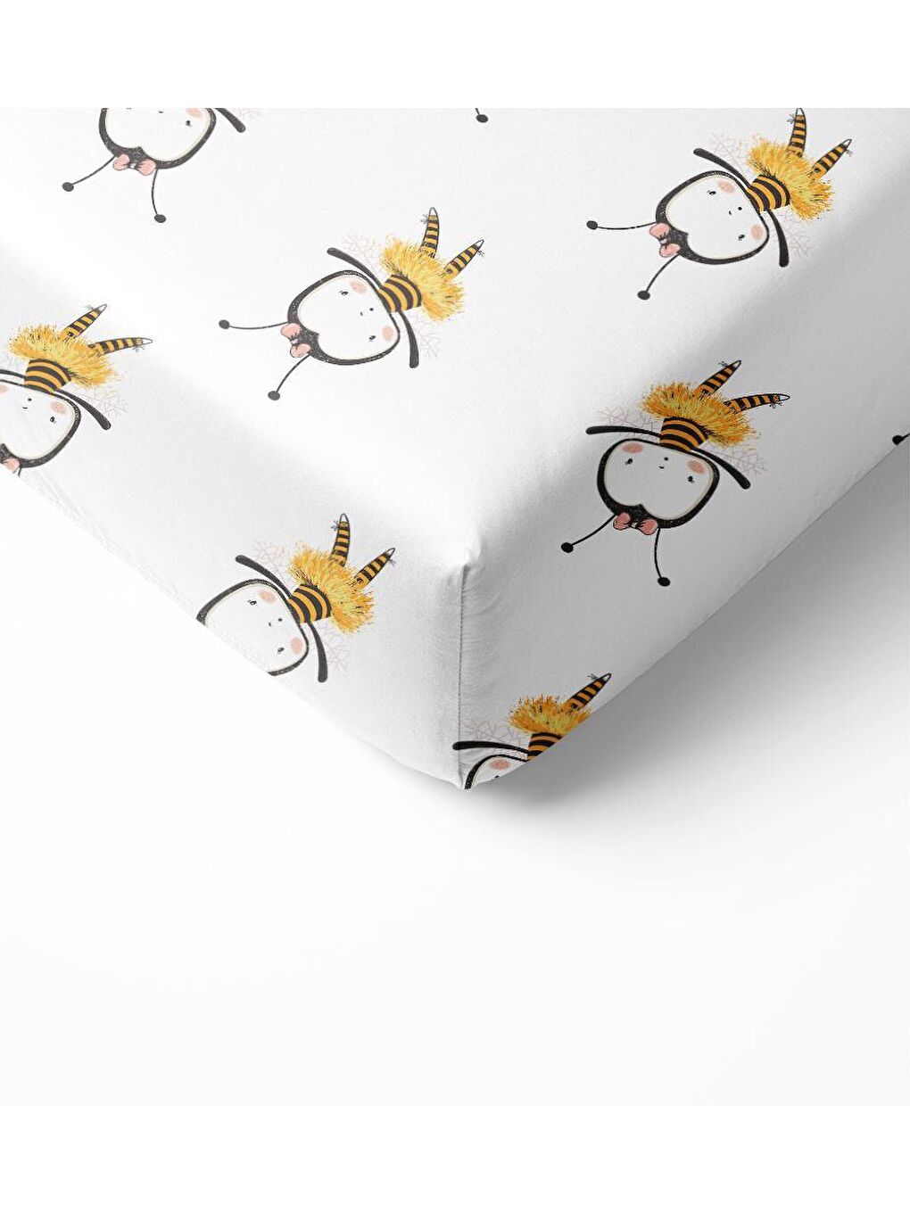 Karışık Arı Desen Baskılı Bebek Boy Lastikli Çarşaf Seti Beyaz  60x120 cm-1