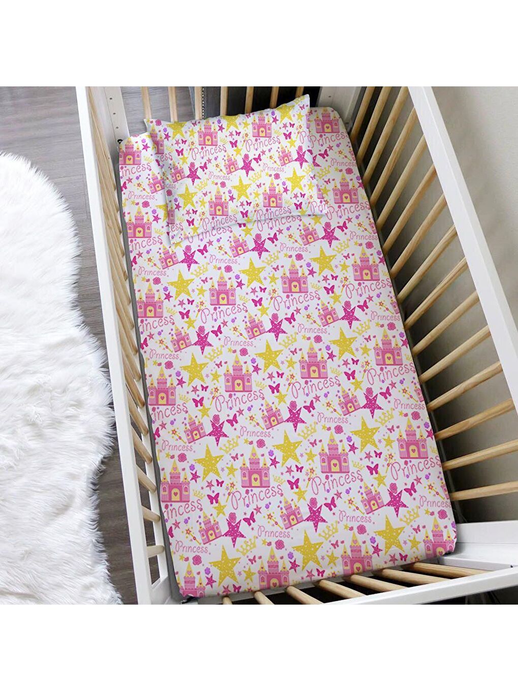 Karışık Prensesin Şatosu Desen Baskılı Bebek Boy Lastikli Çarşaf Seti Pembe  60x120 cm