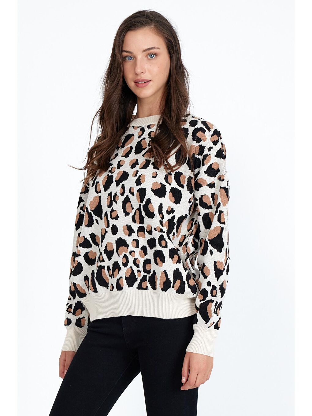 Bej Leopar Desenli Oversize Kadın Kazak-2