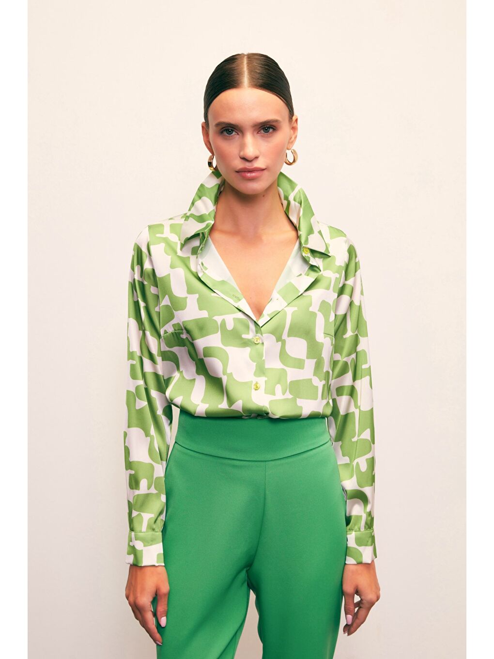 Desenli Düz Gömlek - Yeşil-1