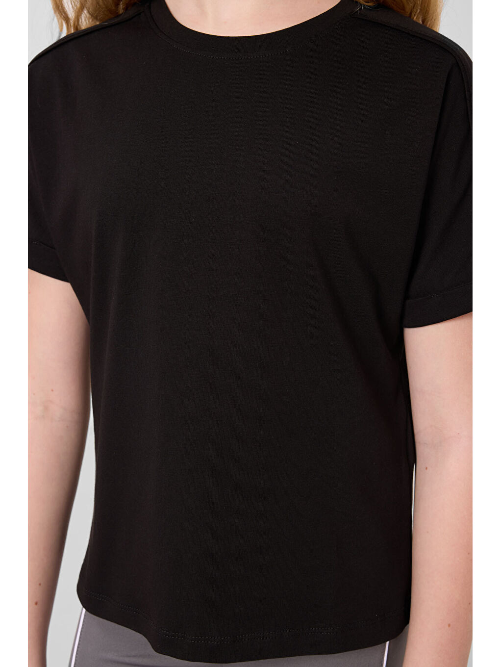 Siyah Pamuklu O Yaka Oversize Fit Basic Kız Çocuk T-Shirt - 75182-3