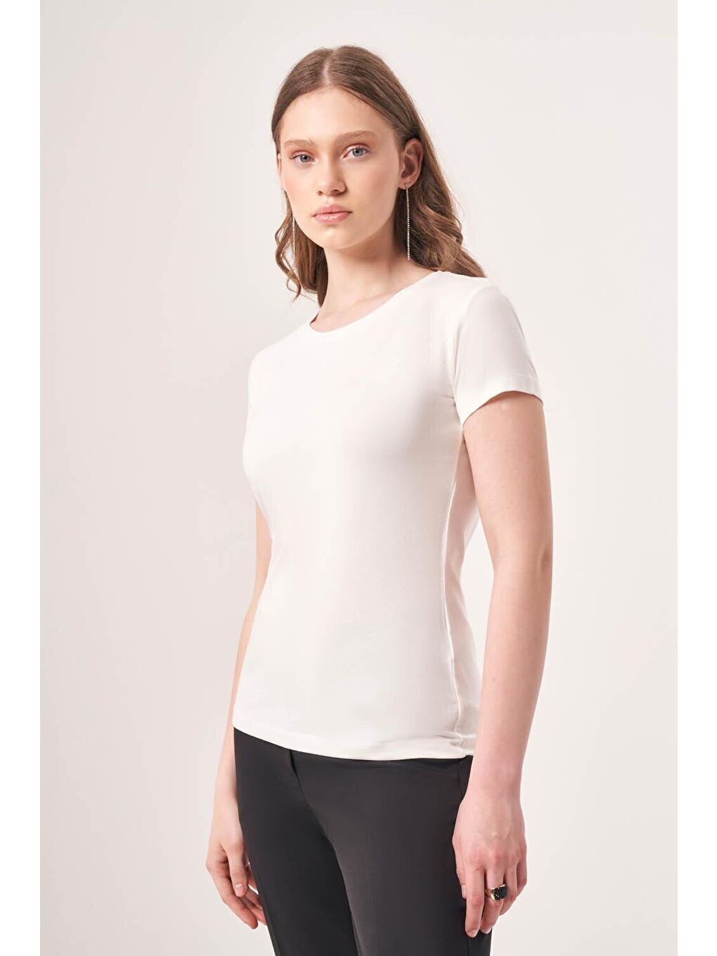 Basic O Yaka Kısa Kollu Ekru Tshırt-1