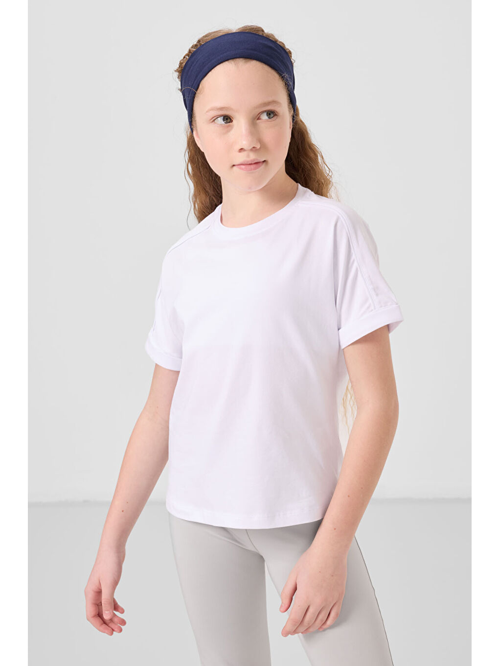 Beyaz Pamuklu O Yaka Oversize Fit Basic Kız Çocuk T-Shirt - 75182-2