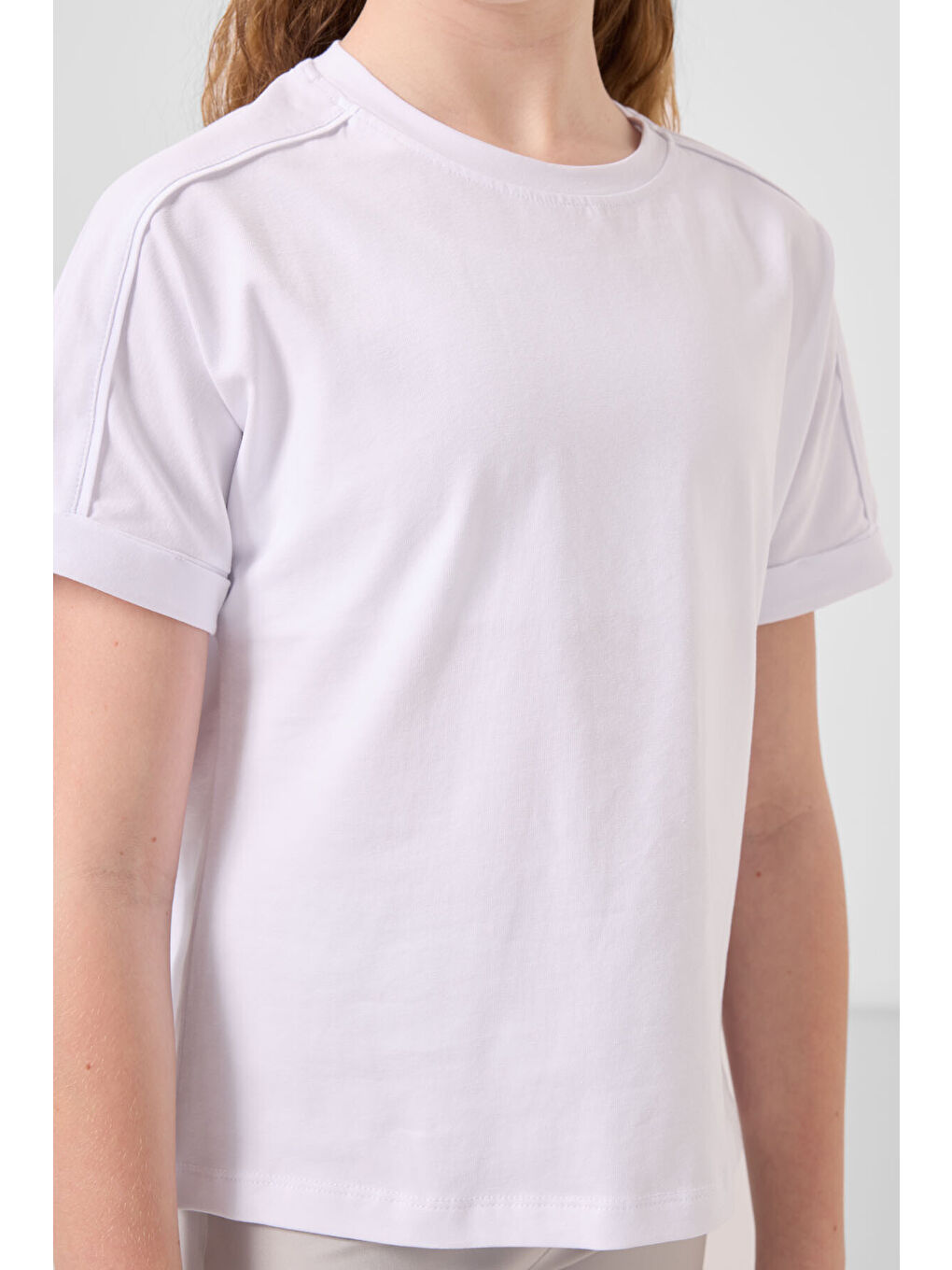 Beyaz Pamuklu O Yaka Oversize Fit Basic Kız Çocuk T-Shirt - 75182-3