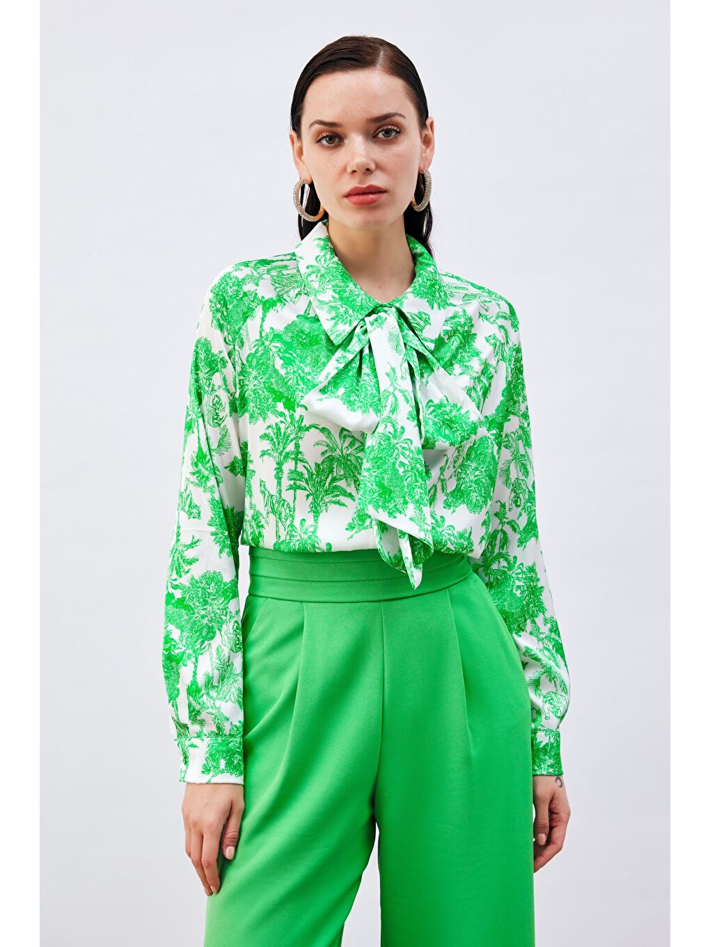 Fularlı Yaka Desenli Gömlek - Yeşil-5