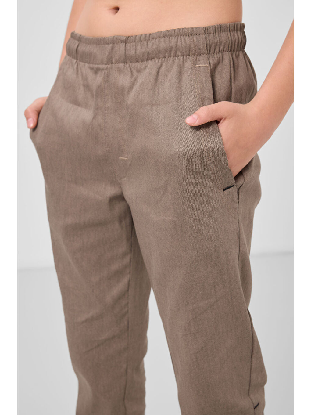 Kahverengi Camel Standart Fit Dokuma Hafif Esnek Chino Erkek Çocuk Pantolon - 11272-2