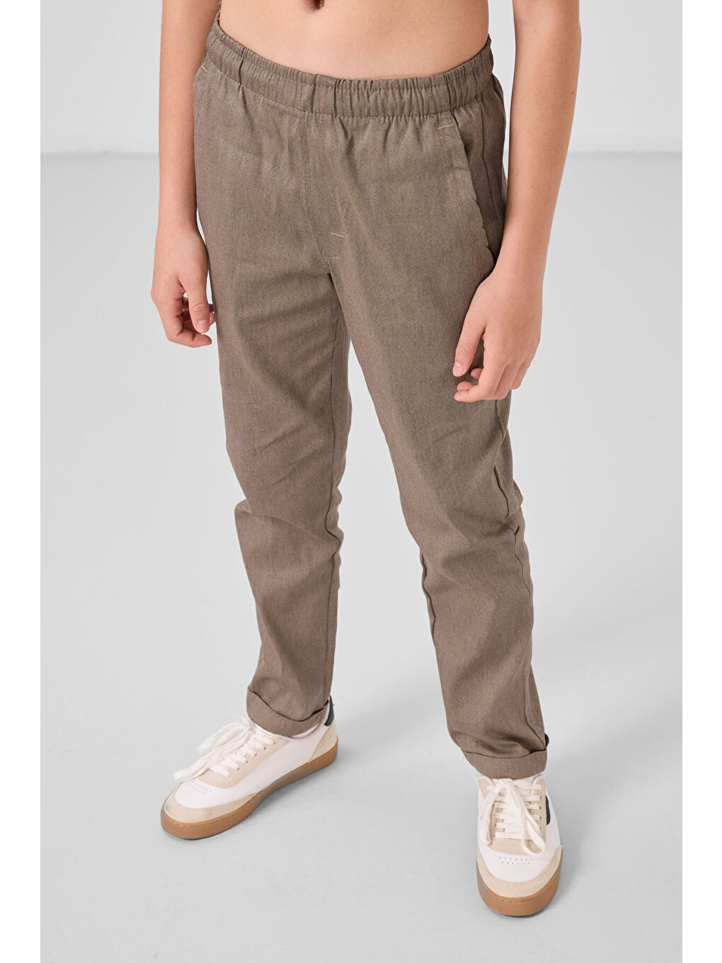 Kahverengi Camel Standart Fit Dokuma Hafif Esnek Chino Erkek Çocuk Pantolon - 11272-3