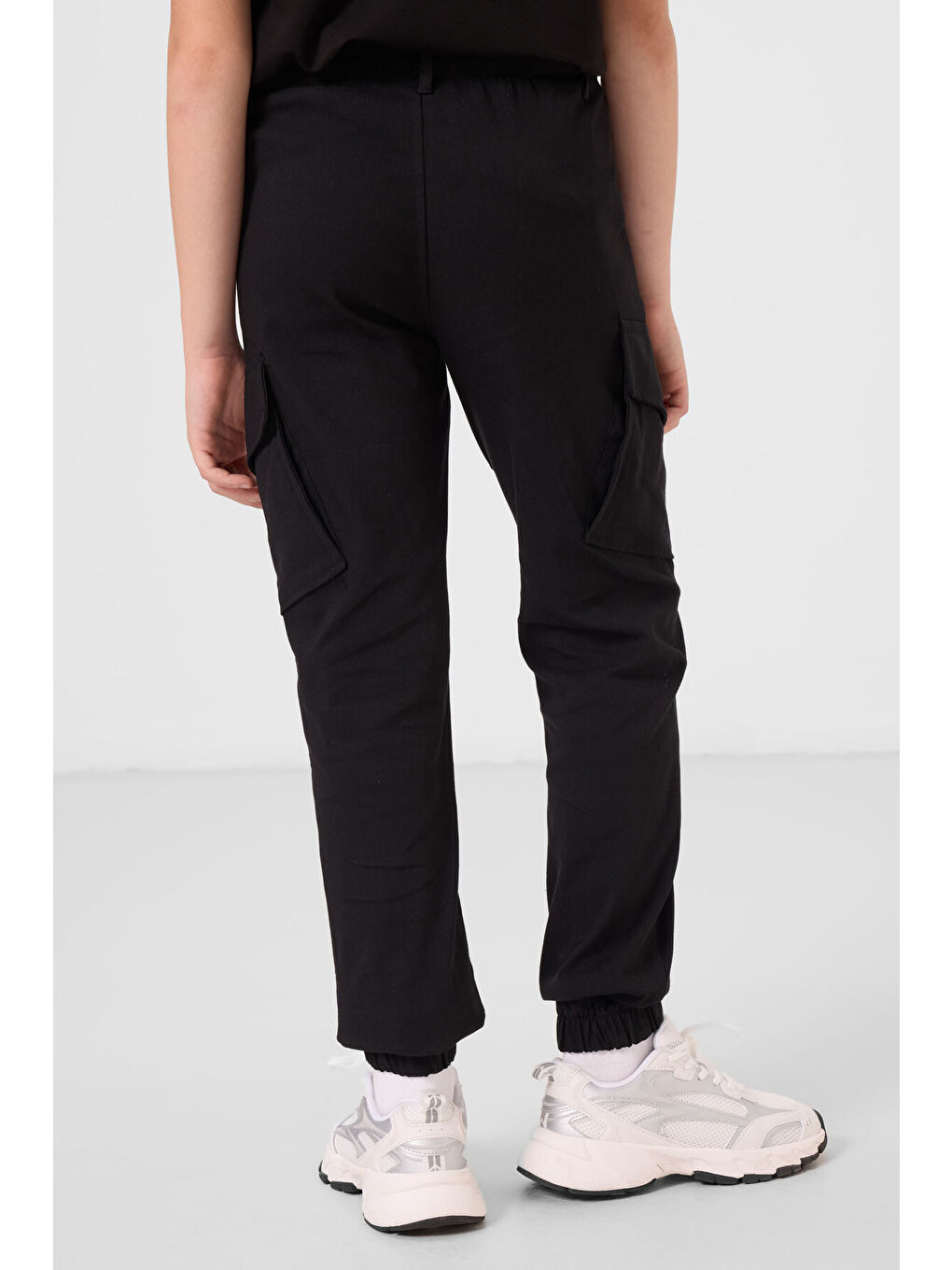 Siyah Standart Fit Dokuma Hafif Esnek Chino Erkek Çocuk Pantolon - 11271-4