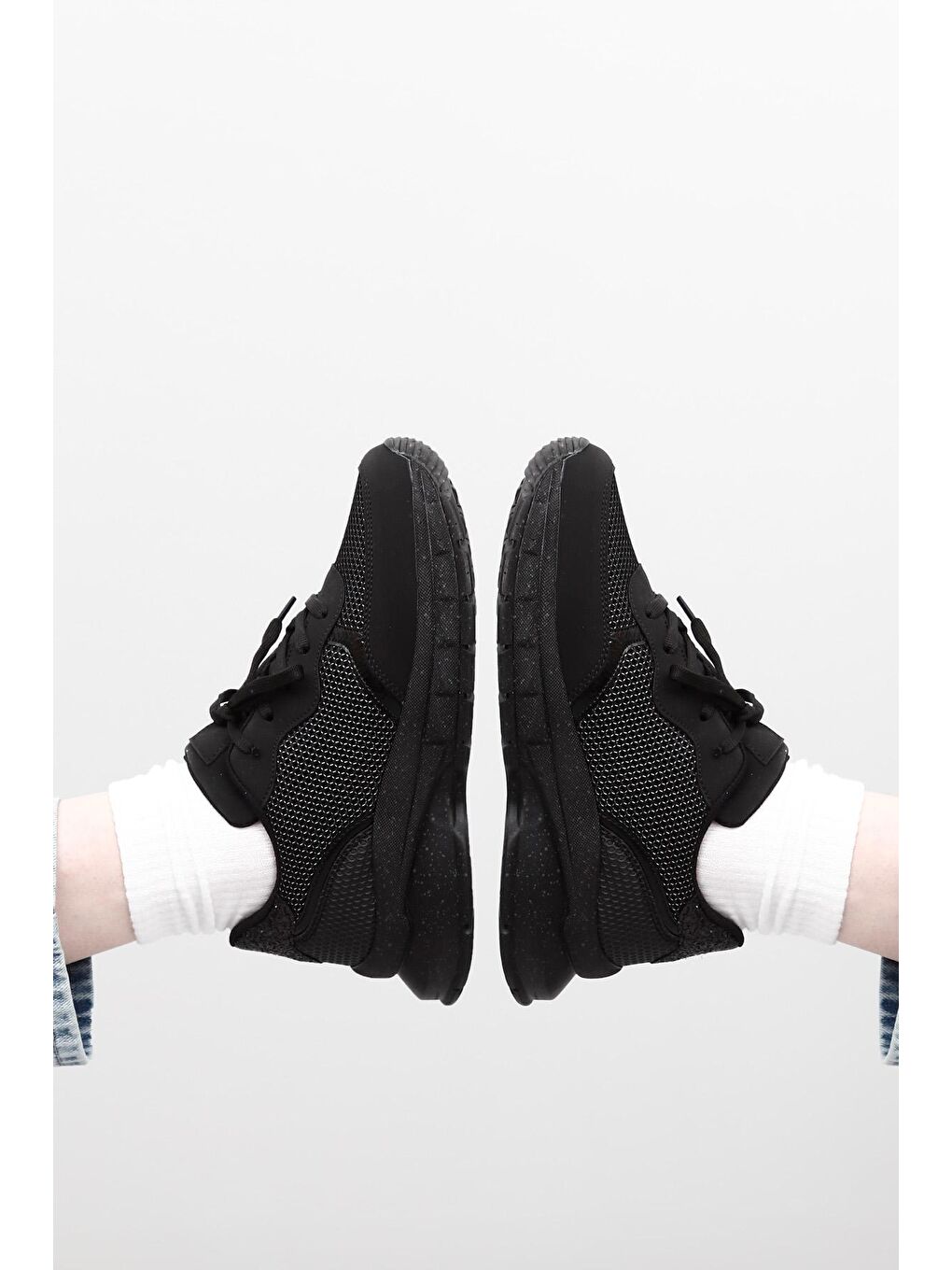 Siyah Bağcıklı  Kadın Sneaker 34555