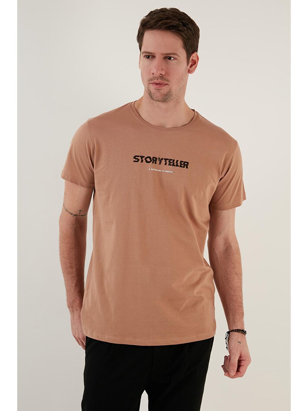 Bej Yazı Baskılı Bisiklet Yaka %100 Pamuk Slim Fit Tişört 541STORYTELLER-2