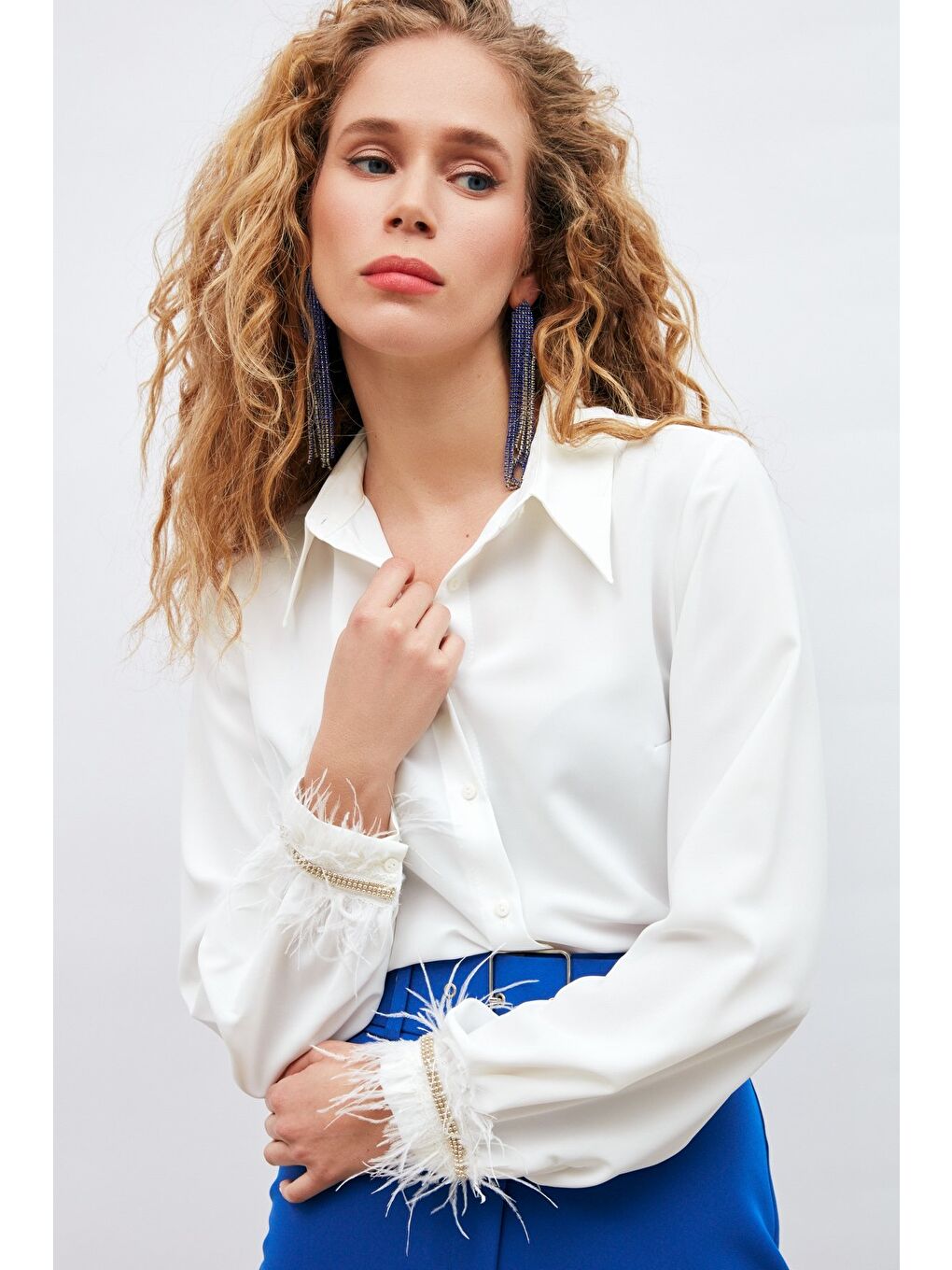 Manşetleri Aksesuarlı Gömlek - Ekru