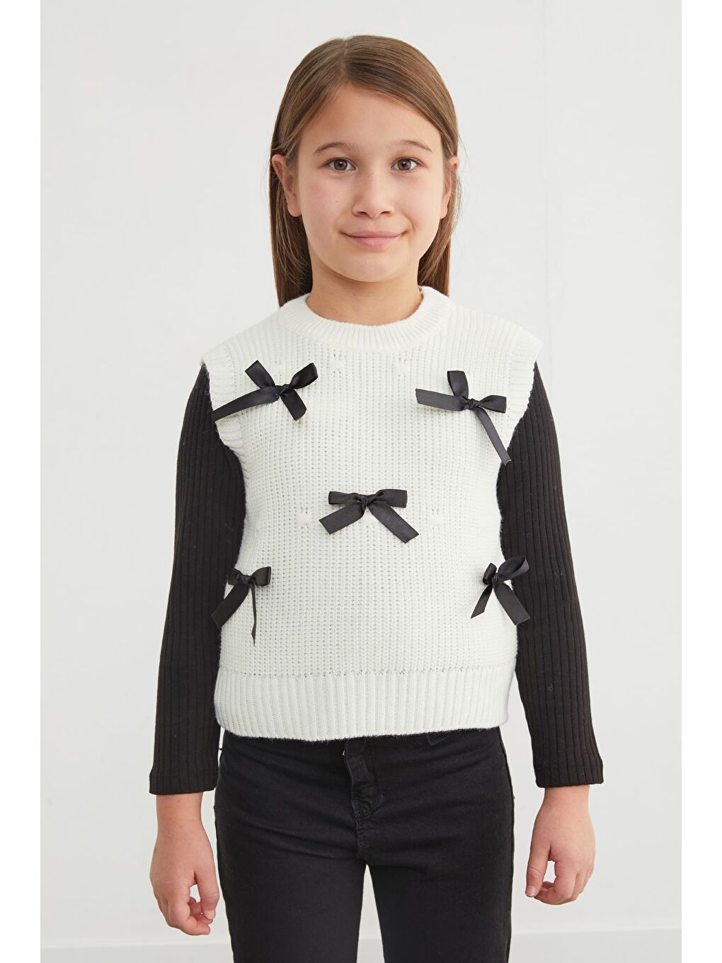 Beyaz Fiyonk Detaylı Bisiklet Yaka Kız Çocuk Triko Süveter-1