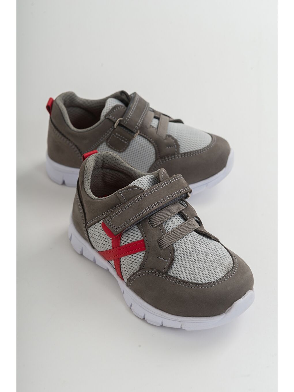 Unisex Çocuk Gri Deri Ortopedik Destekli Spor Ayakkabı-1