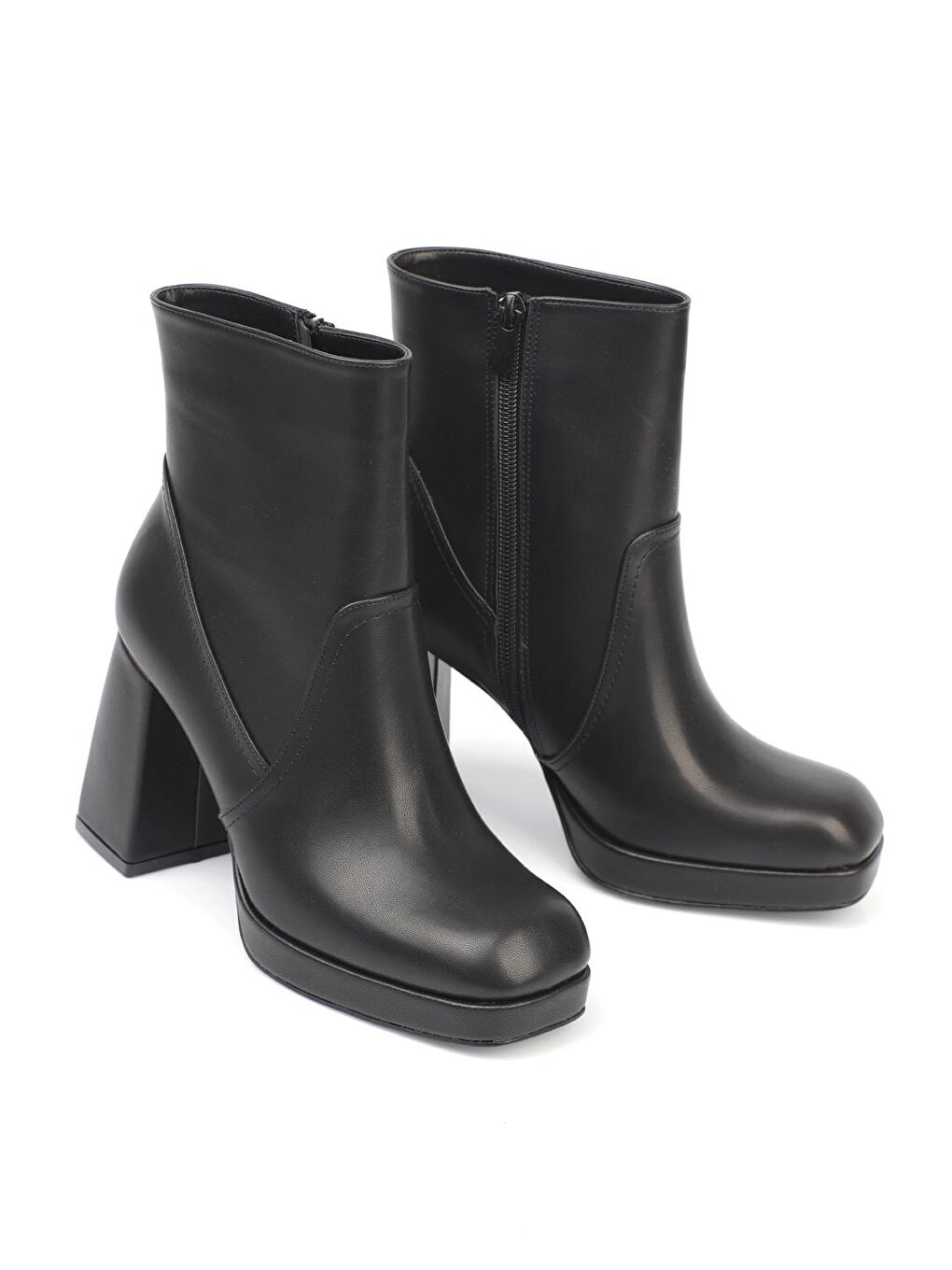 Siyah Küt Burunlu Yandan Fermuarlı Platform Kadın Bot-1