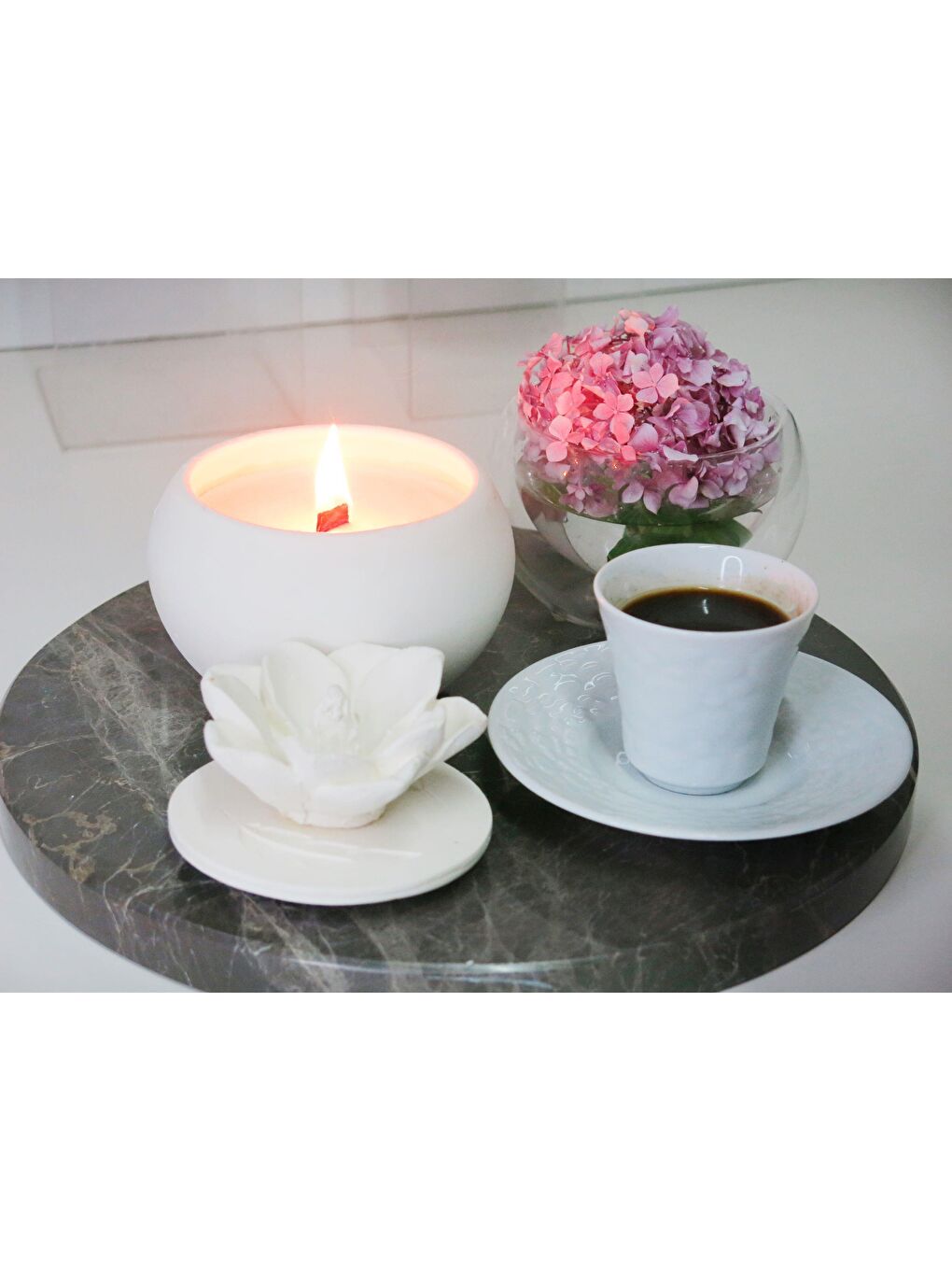 Ekru Taştan Seramik Gardenya Kokulu Çıtırtılı (Crackling) Vegan Mum-3