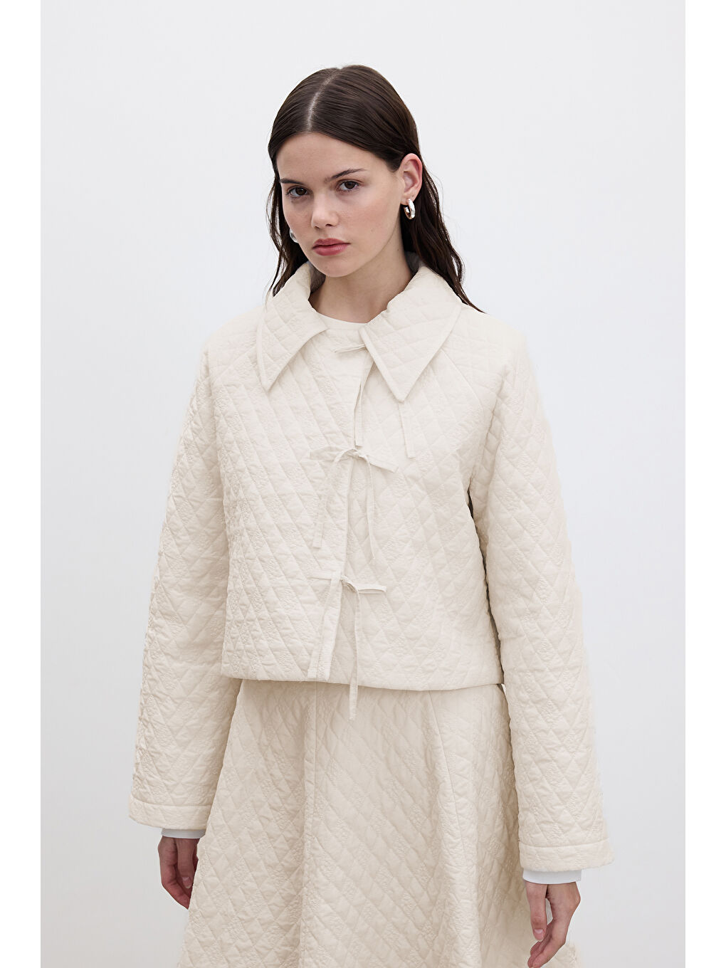 Bej Kapitone Bağlamalı Kısa Ceket Vanilya