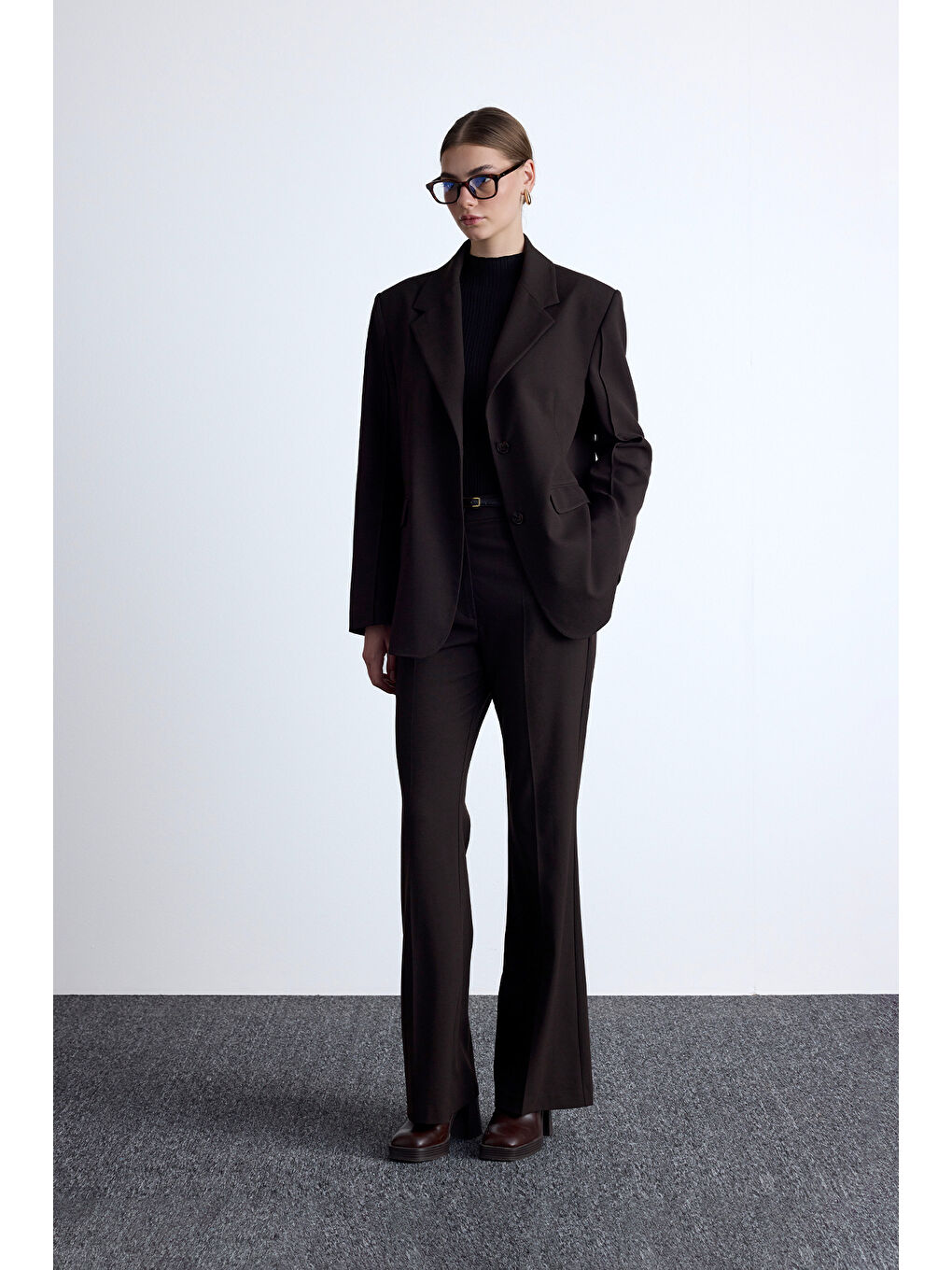 Kahverengi Flare Paça Klasik Pantolon Acı Kahve-2