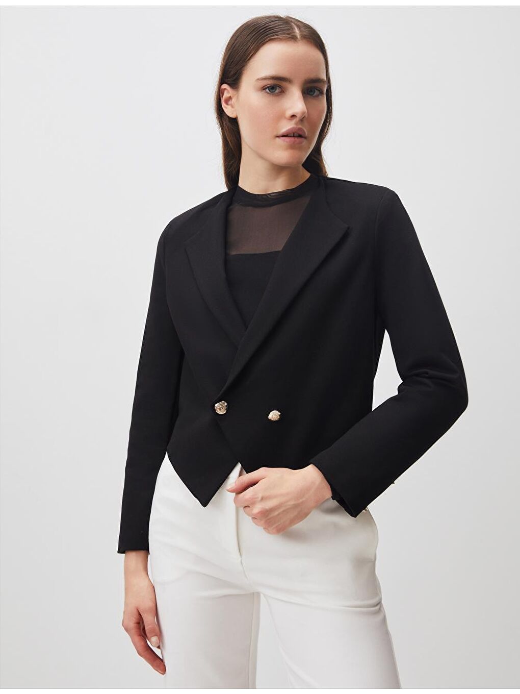 Siyah Açık Yaka Uzun Kollu Crop Blazer Ceket