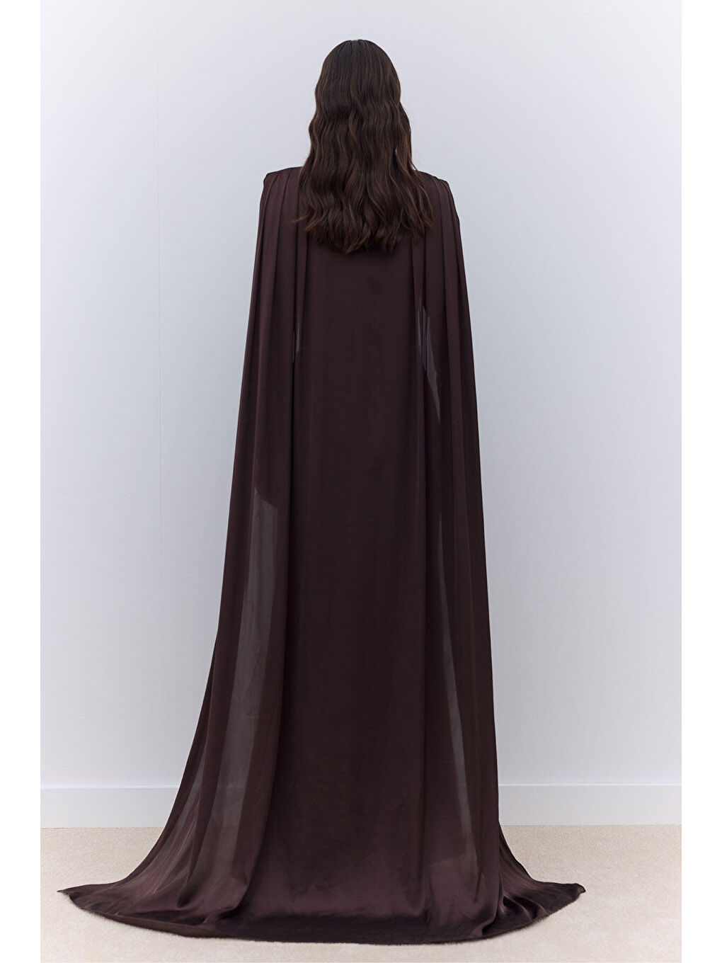 Pelerinli Abiye Elbise Kahverengi-4