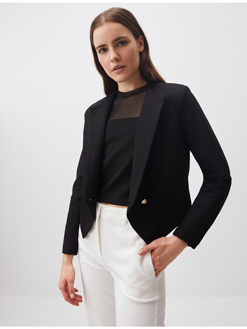 Siyah Açık Yaka Uzun Kollu Crop Blazer Ceket-2