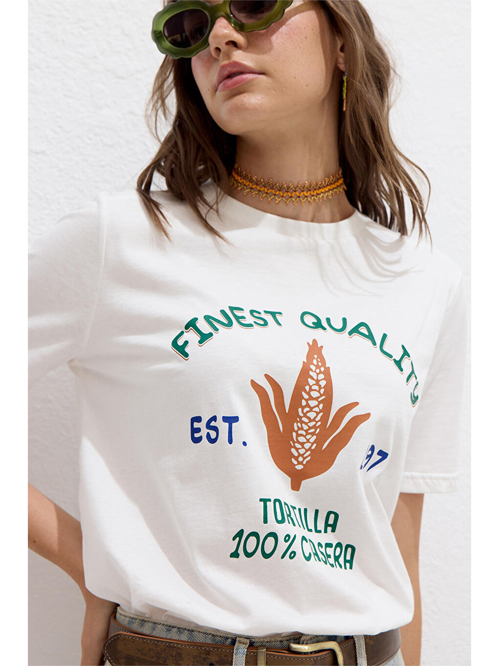 Yeşil Dikiş Detaylı Baskılı Tişört Tortılla-1