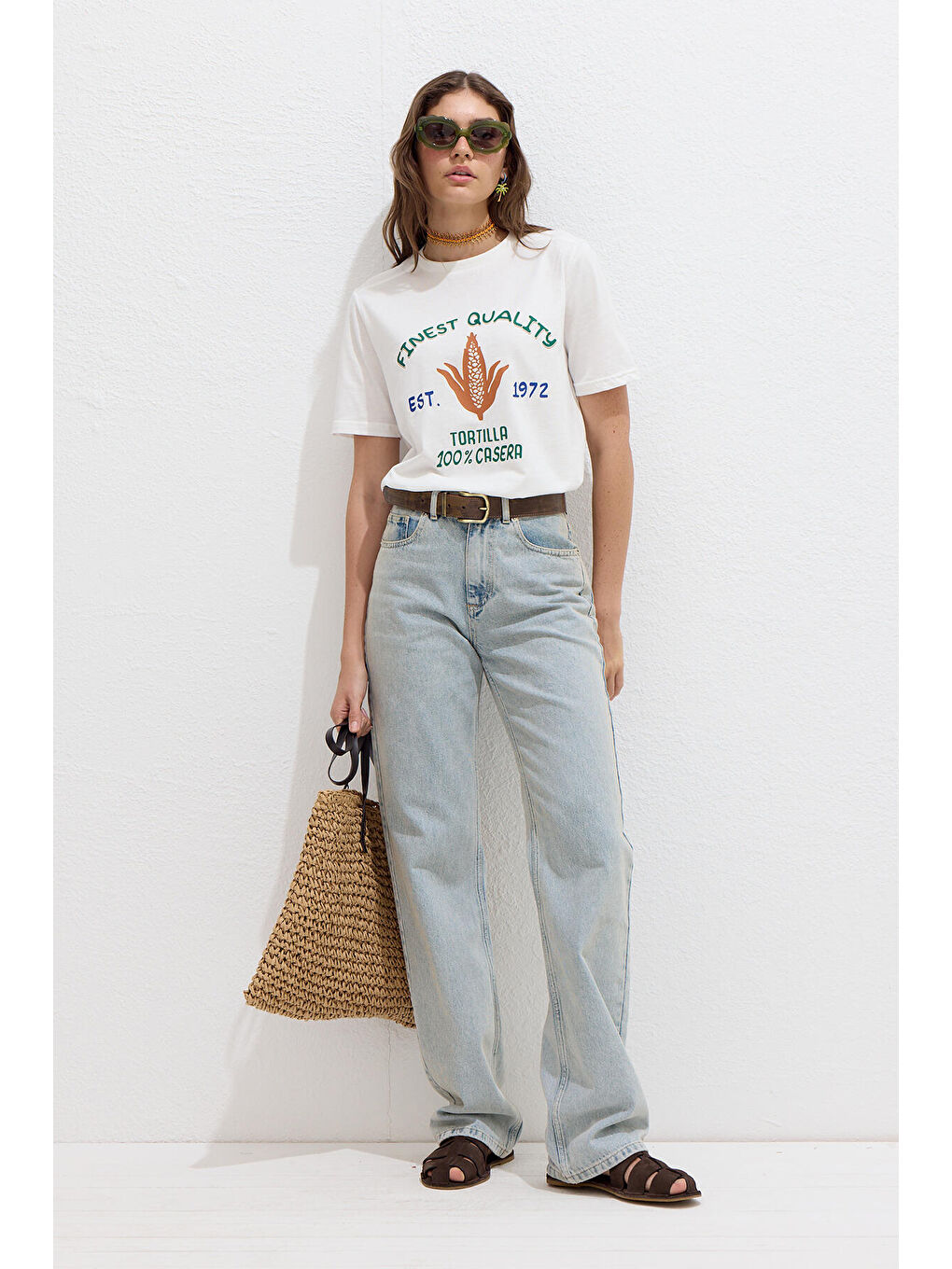 Yeşil Dikiş Detaylı Baskılı Tişört Tortılla-2