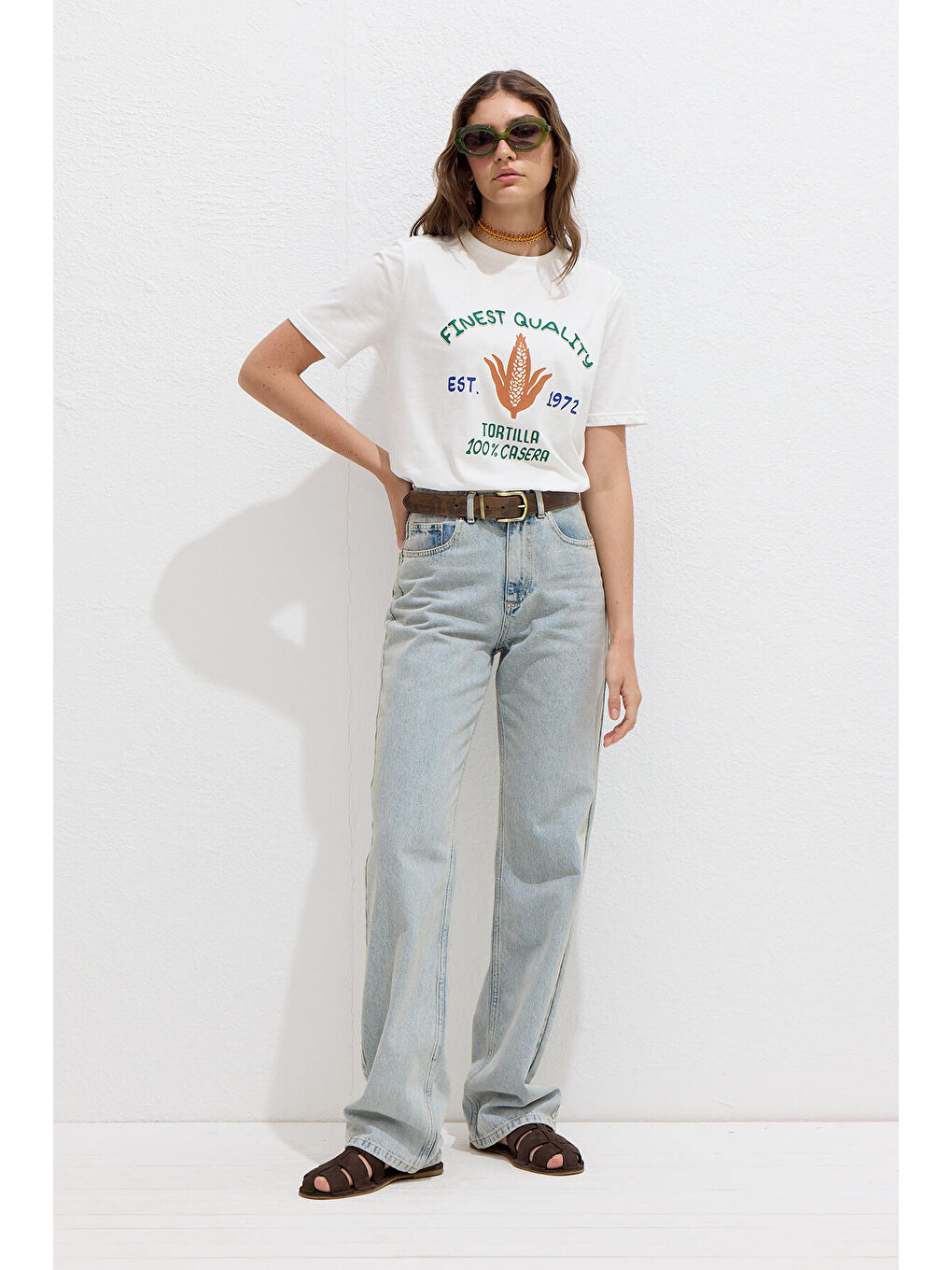 Yeşil Dikiş Detaylı Baskılı Tişört Tortılla-4