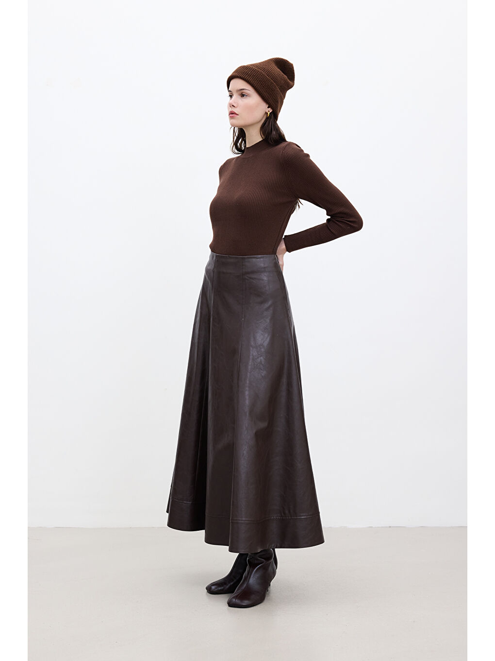 Kahverengi Geniş Kesim Deri Etek Acı Kahve-4