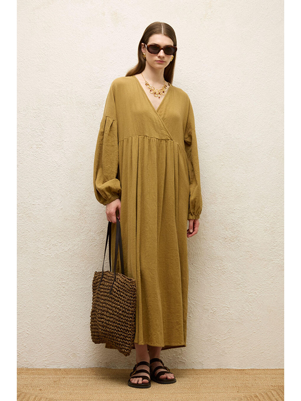 Kahverengi Pamuklu Kruvaze Elbise Toprak-1