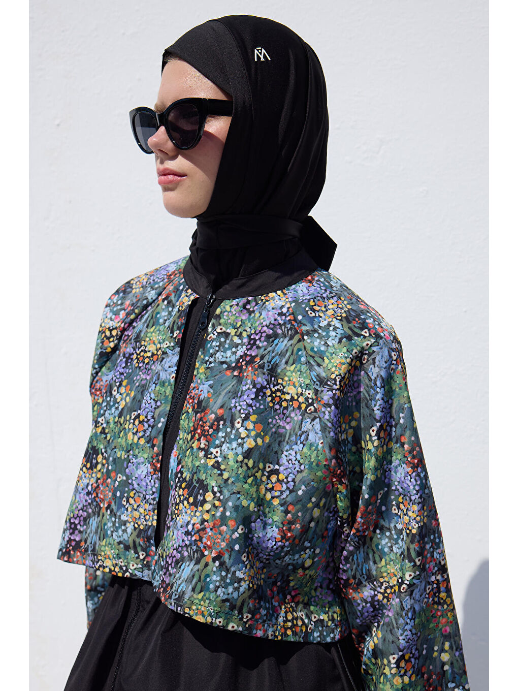 Siyah Rüzgarlıklı 3'Lü Tesettür Mayo Takımı Tıny Flower-3